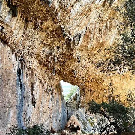 Casa Vacanze Sa Piazza Apartmán Dorgali