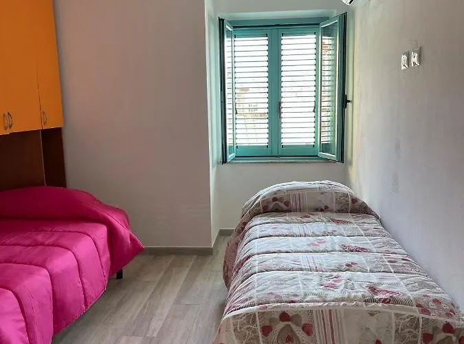 Casa Vacanze Sa Piazza アパート ドルガーリ